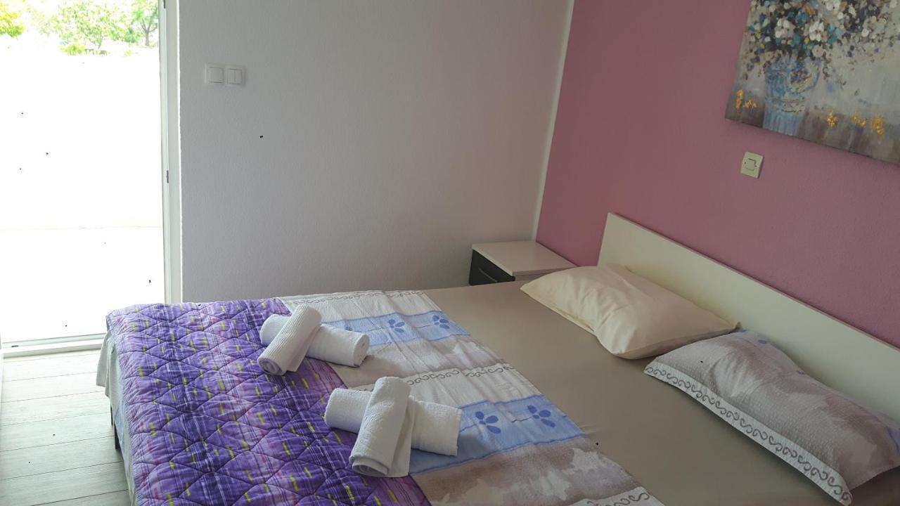 יאדריה Seaview & Balcony Apartment Petra מראה חיצוני תמונה